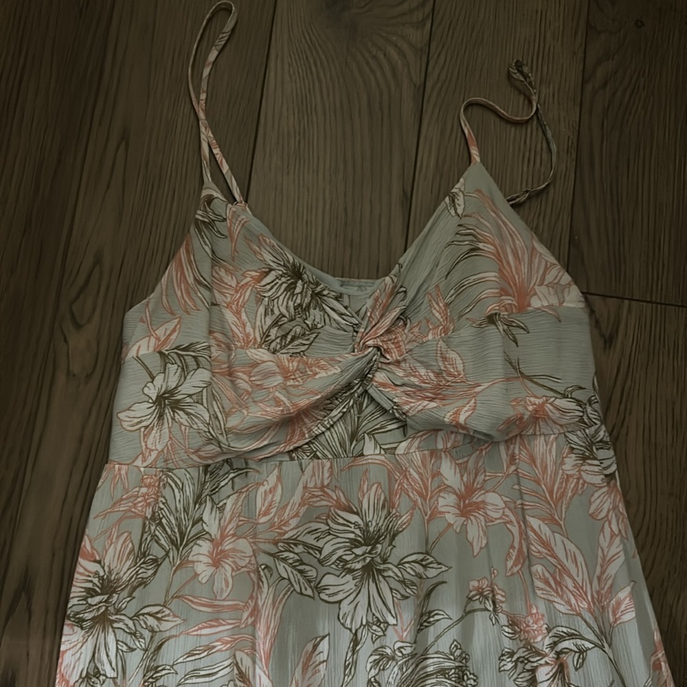 Super cute sun dress